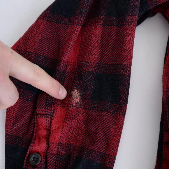 Orvis Red Black Checker Button Up Shirt -  Medium - Picture 14 of 15